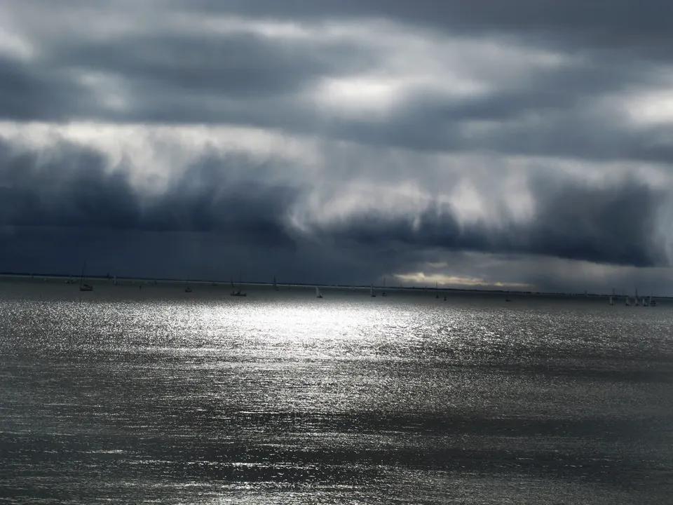Au ciel des vagues